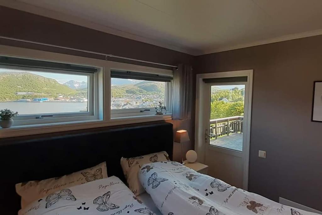 Nice House With A Great View! Skjervoy Εξωτερικό φωτογραφία